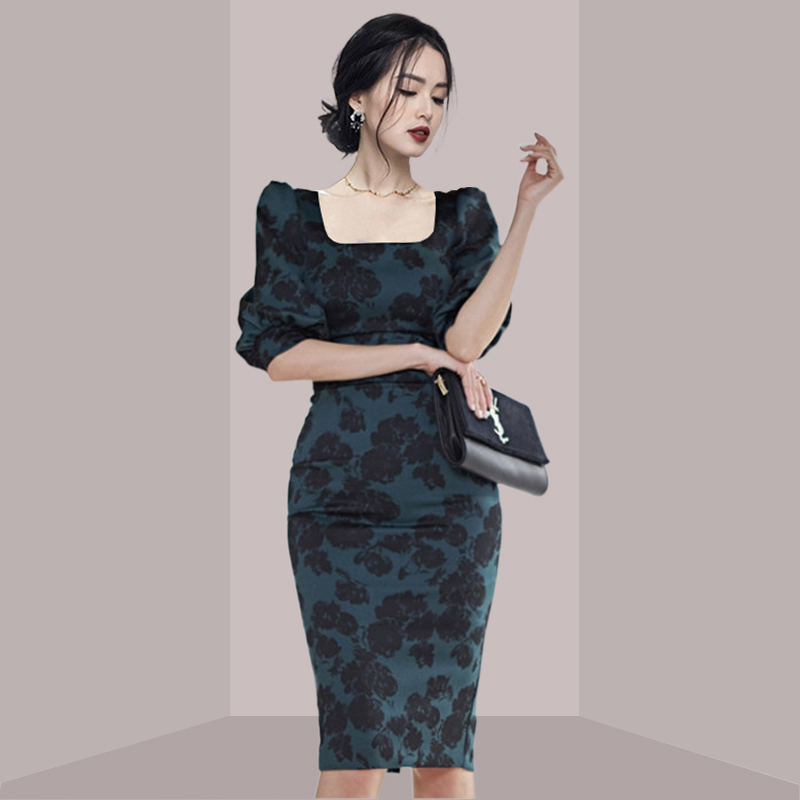 French Vintage Floral Midi Dress - エレガントな花柄プリントのスリムフィットミディ丈ワンピース、韓国風スクエアカラー、ウエストシェイプのヴィンテージドレス（女性用）